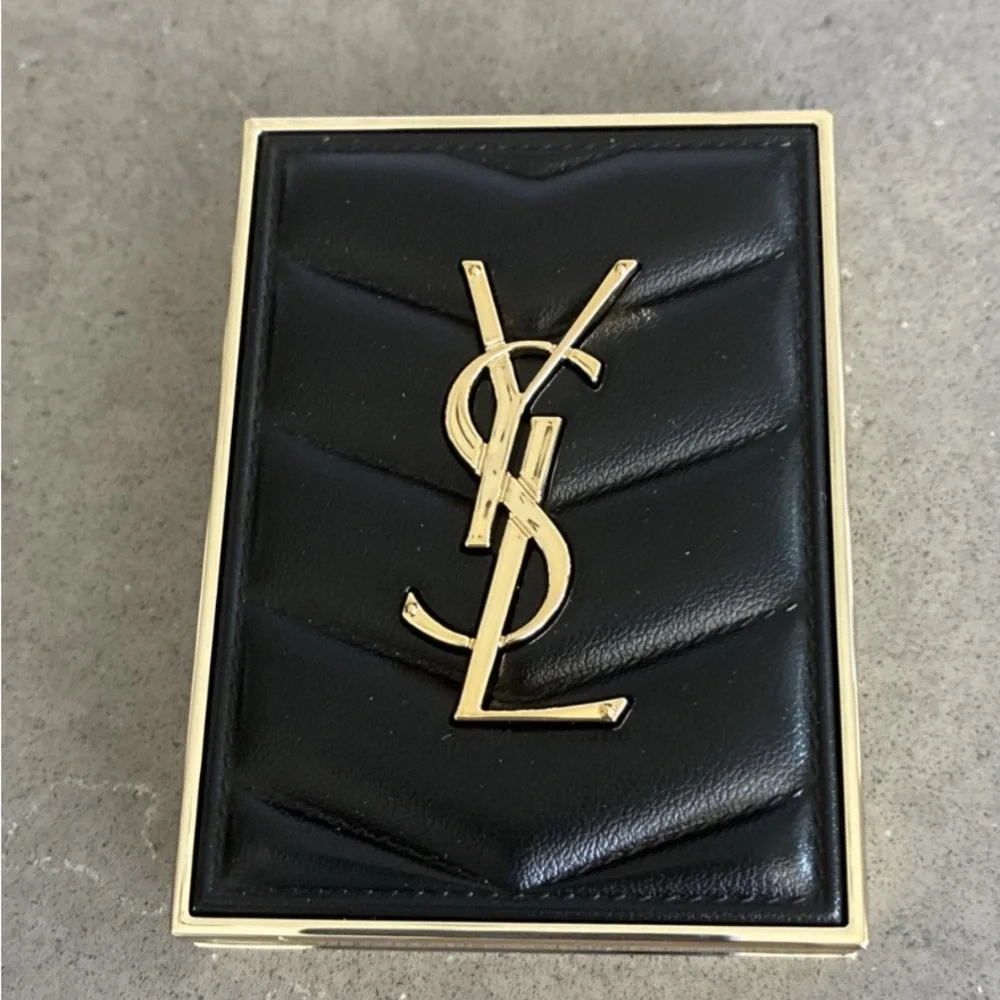 Yves Saint Laurent Couture Mini Clutch Eyeshadow Pallette 200 Gueliz Dream